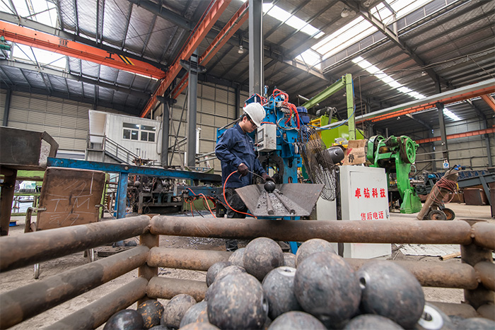 安阳网架配件-螺栓球加工车间